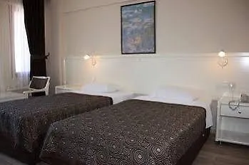 Miramar Otel 3*