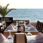 Miramar Hotel 3*